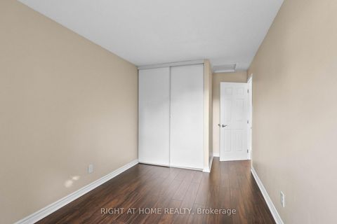 Photo 28 at 235 THISTLEDOWN Court, Nepean (Pheasant Run), Ottawa