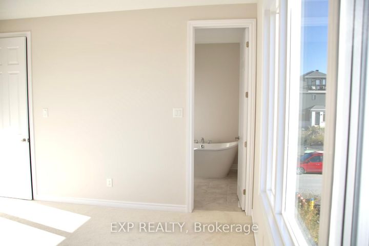 Photo 15 at 805 Anemone Mews, Nepean (Heritage Park), Ottawa