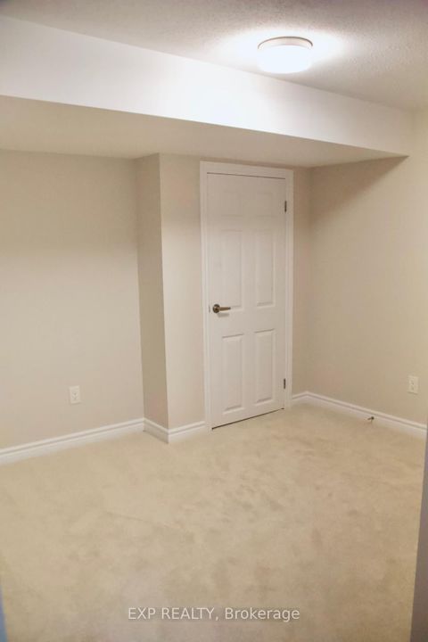 Photo 23 at 805 Anemone Mews, Nepean (Heritage Park), Ottawa