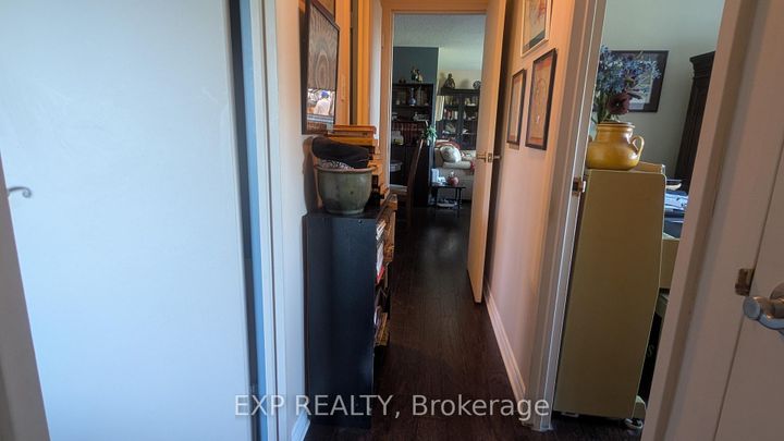 Photo 17 at 518 - 20 Chesterton Drive, Nepean (Borden Farm/Stewart Farm/Carleton Heights/Parkwood Hills), Ottawa