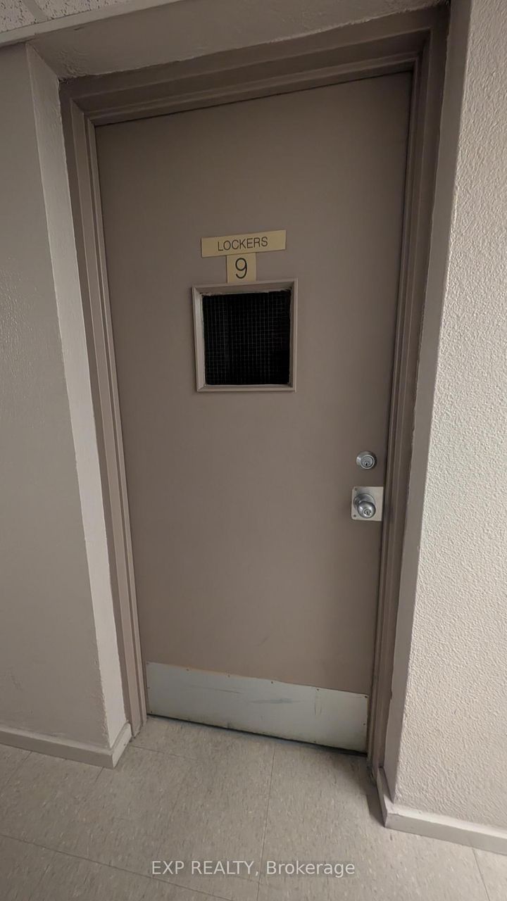 Photo 21 at 518 - 20 Chesterton Drive, Nepean (Borden Farm/Stewart Farm/Carleton Heights/Parkwood Hills), Ottawa