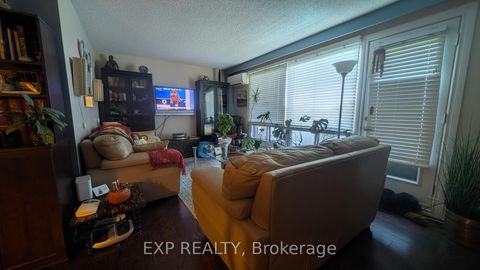 Photo 7 at 518 - 20 Chesterton Drive, Nepean (Borden Farm/Stewart Farm/Carleton Heights/Parkwood Hills), Ottawa