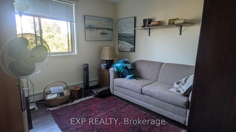 Photo 14 at 518 - 20 Chesterton Drive, Nepean (Borden Farm/Stewart Farm/Carleton Heights/Parkwood Hills), Ottawa