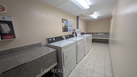 Photo 20 at 518 - 20 Chesterton Drive, Nepean (Borden Farm/Stewart Farm/Carleton Heights/Parkwood Hills), Ottawa