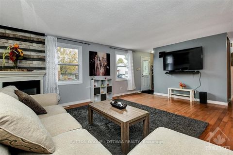 Photo 1 at 20 Dundegan Drive, Glencairn/Hazeldean, Kanata