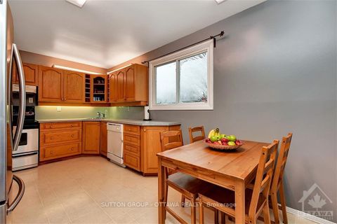 Photo 7 at 20 Dundegan Drive, Glencairn/Hazeldean, Kanata