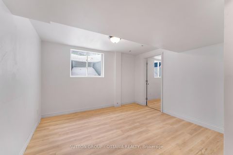 Photo 16 at 20 Dundegan Drive, Glencairn/Hazeldean, Kanata