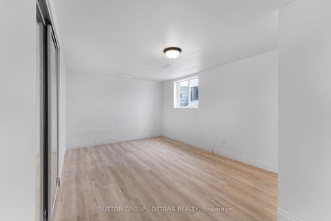 Photo 17 at 20 Dundegan Drive, Glencairn/Hazeldean, Kanata