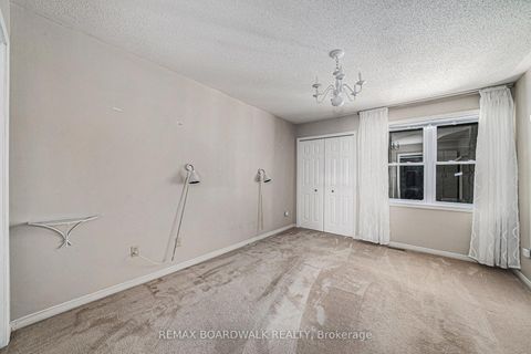 Photo 11 at 48 - 16 Lally Lane, Perth