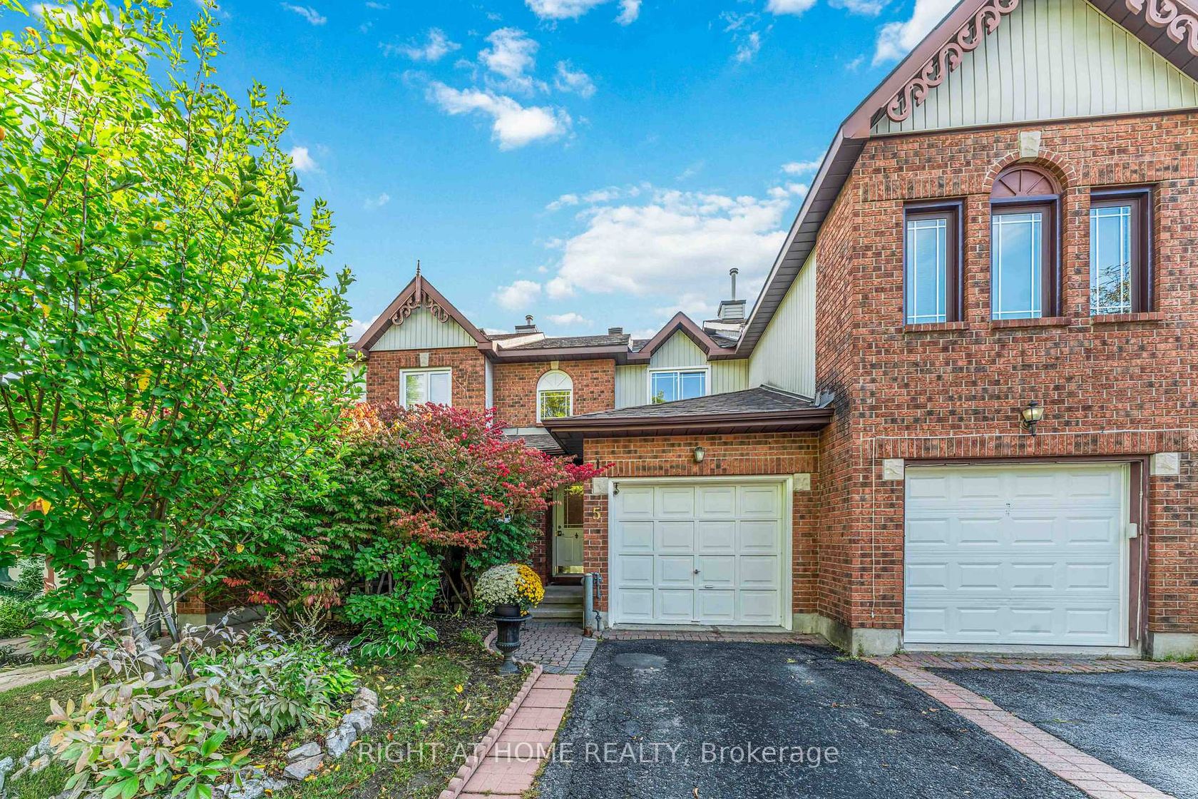 5 Harrington Court, Kanata Lakes/Heritage Hills, Kanata 2