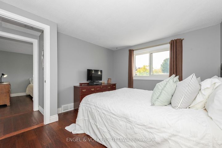 Photo 26 at 20 Falk Avenue, Nepean (Knollsbrook), Ottawa