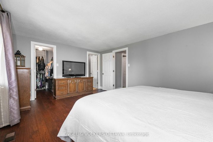 Photo 32 at 20 Falk Avenue, Nepean (Knollsbrook), Ottawa