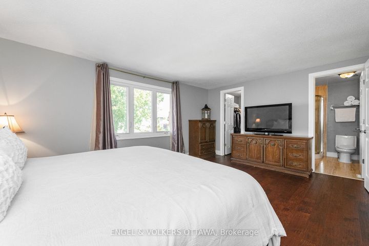 Photo 33 at 20 Falk Avenue, Nepean (Knollsbrook), Ottawa