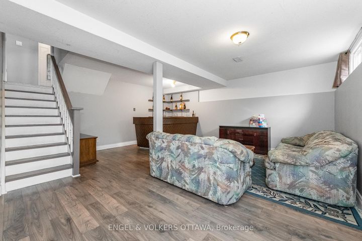 Photo 37 at 20 Falk Avenue, Nepean (Knollsbrook), Ottawa