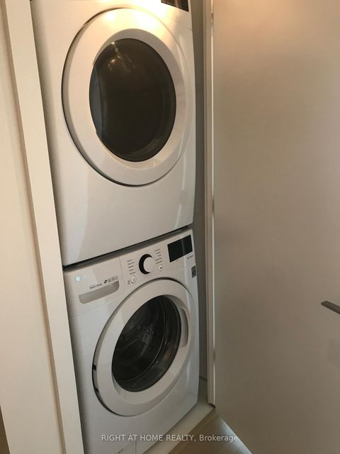 Photo 6 at 705 - 203 CATHERINE Street, Ottawa Centre