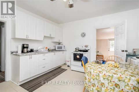 Photo 6 at 70-72 Victoria Avenue, SMITHS FALLS, Smiths Falls