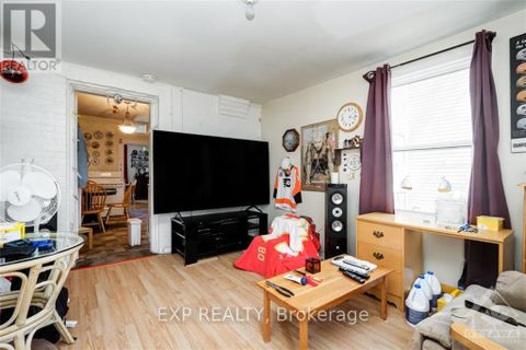 Photo 17 at 70-72 Victoria Avenue, SMITHS FALLS, Smiths Falls