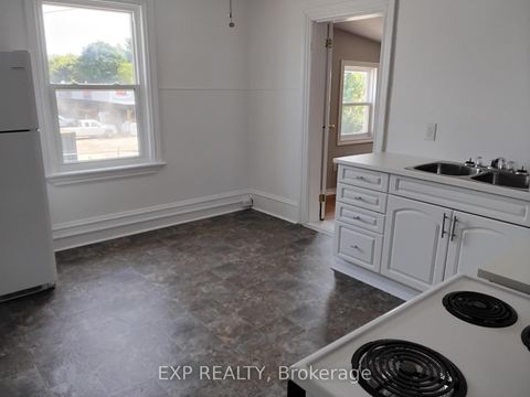 Photo 27 at 70-72 Victoria Avenue, SMITHS FALLS, Smiths Falls