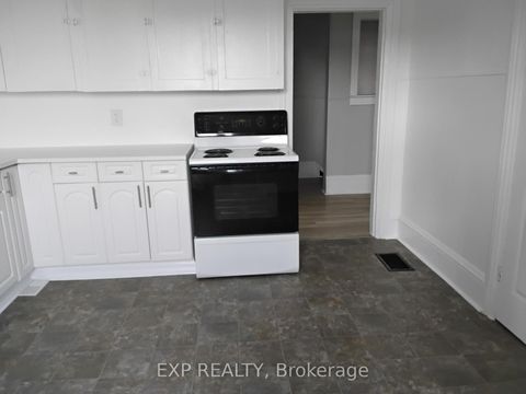 Photo 31 at 70-72 Victoria Avenue, SMITHS FALLS, Smiths Falls