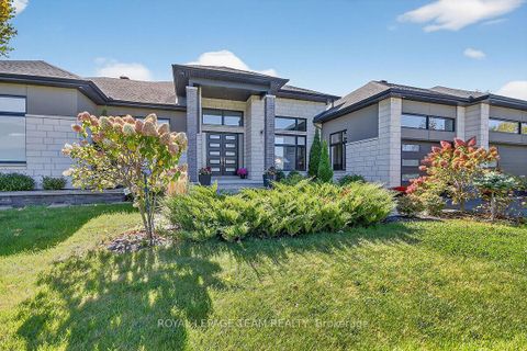 Photo 3 at 525 LEIMERK Court, Manotick Village & Manotick Estates, Manotick