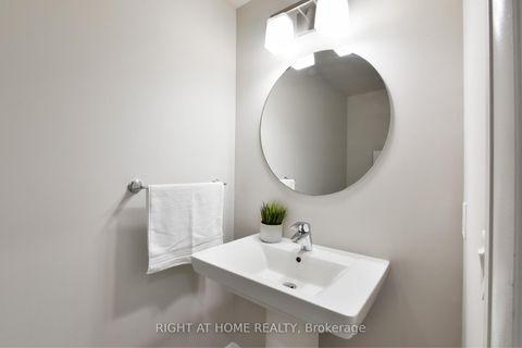 Photo 4 at 117 Escarpment Crescent, Kanata Lakes/Heritage Hills, Kanata