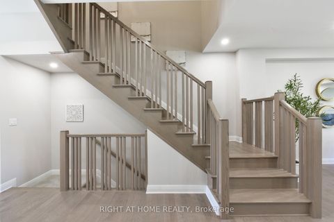 Photo 5 at 117 Escarpment Crescent, Kanata Lakes/Heritage Hills, Kanata