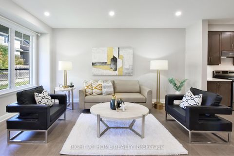 Photo 11 at 117 Escarpment Crescent, Kanata Lakes/Heritage Hills, Kanata