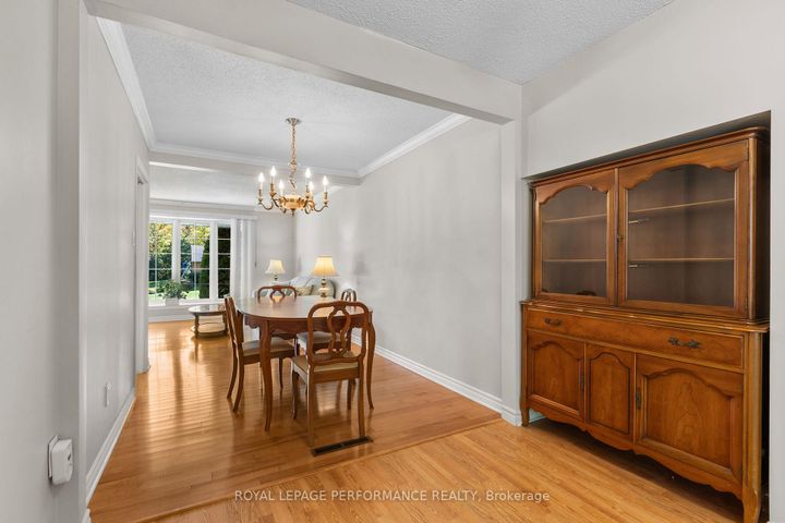 Photo 14 at 5 Revol Road, Nepean (Merivale Gardens), Ottawa