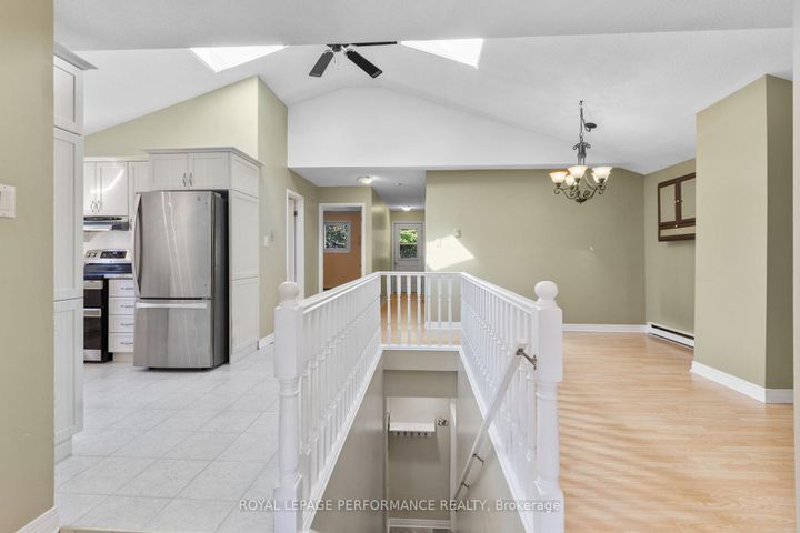 Photo 27 at 5 Revol Road, Nepean (Merivale Gardens), Ottawa