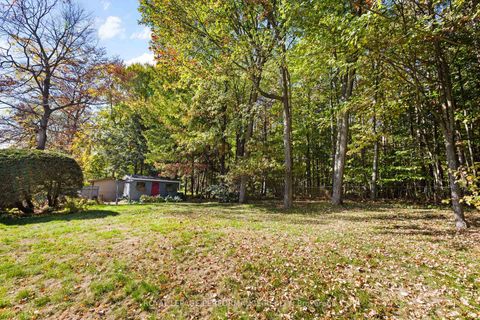 Photo 6 at 5 Revol Road, Nepean (Merivale Gardens), Ottawa