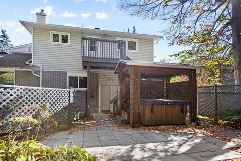 Photo 7 at 5 Revol Road, Nepean (Merivale Gardens), Ottawa