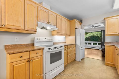 Photo 18 at 5 Revol Road, Nepean (Merivale Gardens), Ottawa