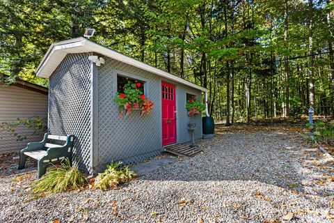 Photo 44 at 5 Revol Road, Nepean (Merivale Gardens), Ottawa