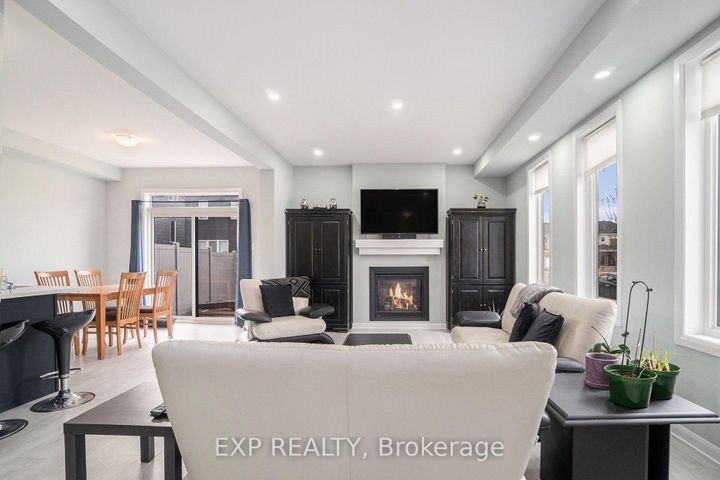 Photo 13 at 796 Cappamore Drive, Nepean (Half Moon Bay), Ottawa