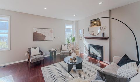 Photo 8 at 214 HUNTSVILLE Drive, Kanata Lakes/Heritage Hills, Kanata