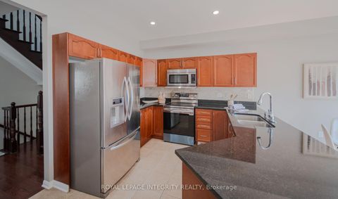 Photo 13 at 214 HUNTSVILLE Drive, Kanata Lakes/Heritage Hills, Kanata