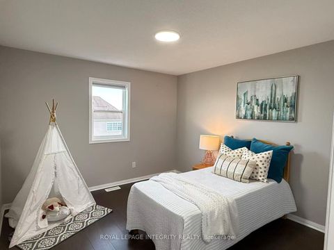 Photo 23 at 214 HUNTSVILLE Drive, Kanata Lakes/Heritage Hills, Kanata