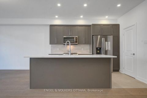Photo 13 at 95 San Felice Circle, Emerald Meadows/Trailwest, Kanata