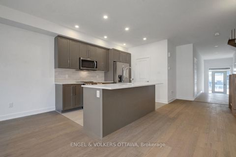 Photo 14 at 95 San Felice Circle, Emerald Meadows/Trailwest, Kanata