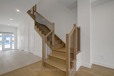 Photo 24 at 95 San Felice Circle, Emerald Meadows/Trailwest, Kanata