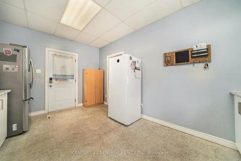 Photo 8 at 25 Kensington Avenue, SMITHS FALLS, Smiths Falls