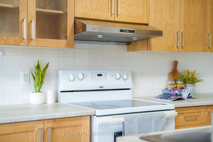 Photo 9 at 6 - 50 Barnstone Drive, Nepean (Barrhaven East), Ottawa