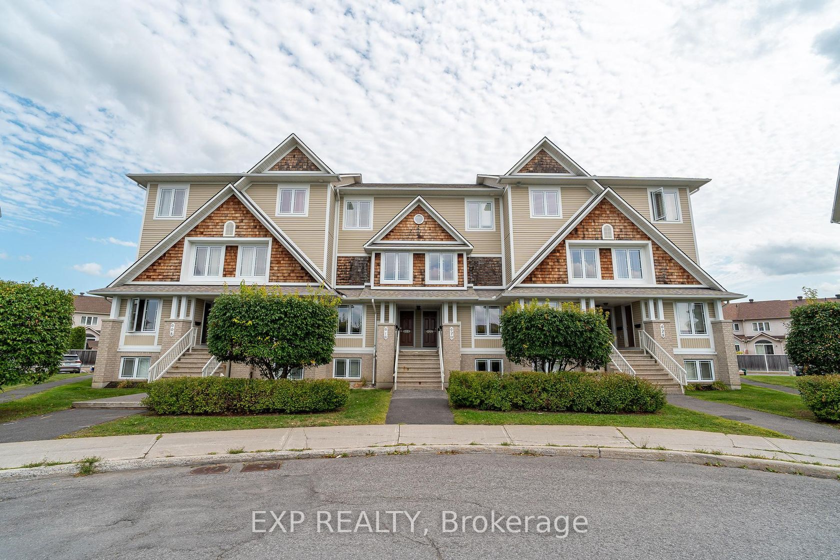 620 Lakeridge Drive, Avalon East, Orleans 2