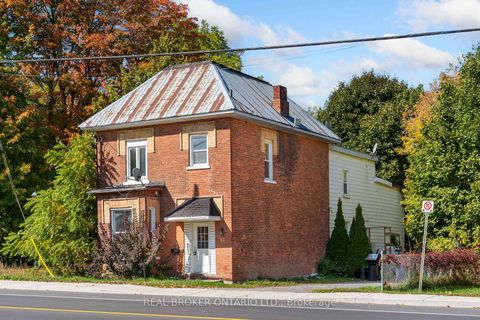Photo 1 at 42 Daniel Street N, Arnprior