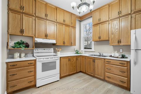 Photo 13 at 42 Daniel Street N, Arnprior