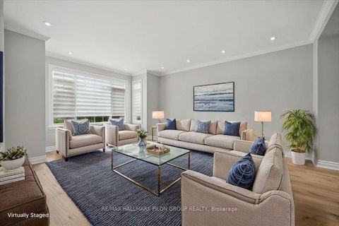 Photo 14 at 6373 RADISSON Way, Hiawatha Park/Convent Glen, Orleans