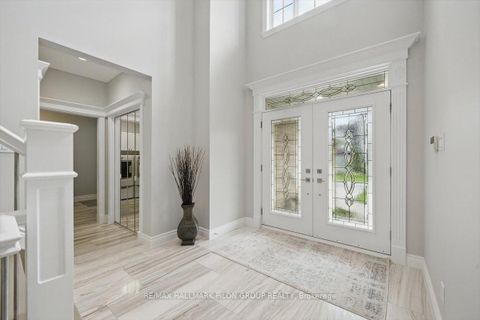 Photo 19 at 6373 RADISSON Way, Hiawatha Park/Convent Glen, Orleans