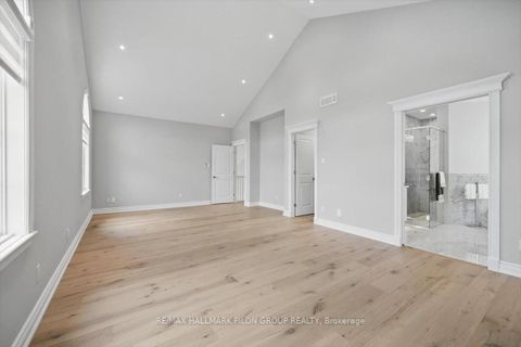 Photo 21 at 6373 RADISSON Way, Hiawatha Park/Convent Glen, Orleans