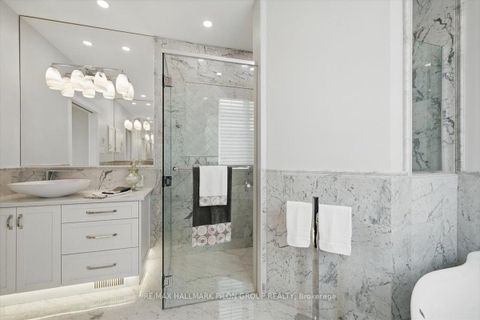 Photo 23 at 6373 RADISSON Way, Hiawatha Park/Convent Glen, Orleans