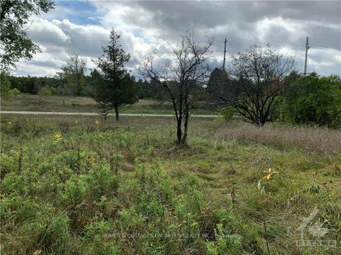 Photo 10 at 5882 MCDONALDS CORNERS Road, Lanark Highlands (Dalhousie) Twp, Lanark Highlands